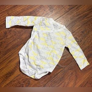 Burt's Bees Baby unisex size 3-6 M long sleeve button up onesie